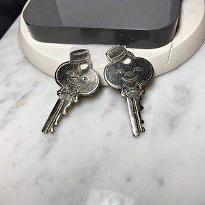 Set of 2 Vintage American Tourister Replacement Keys Luggage Smiling Bellhop